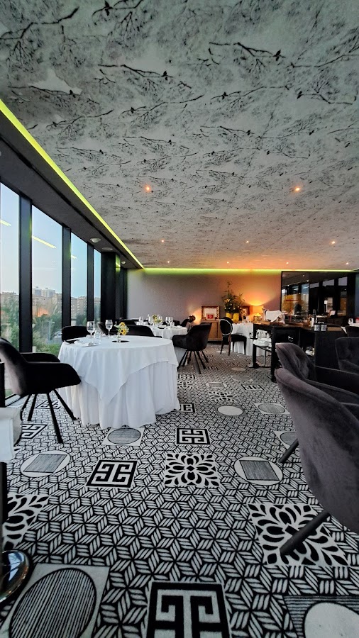 Aura Restaurante
