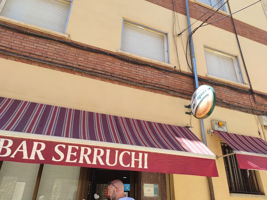 Cafetería bar Serruchi