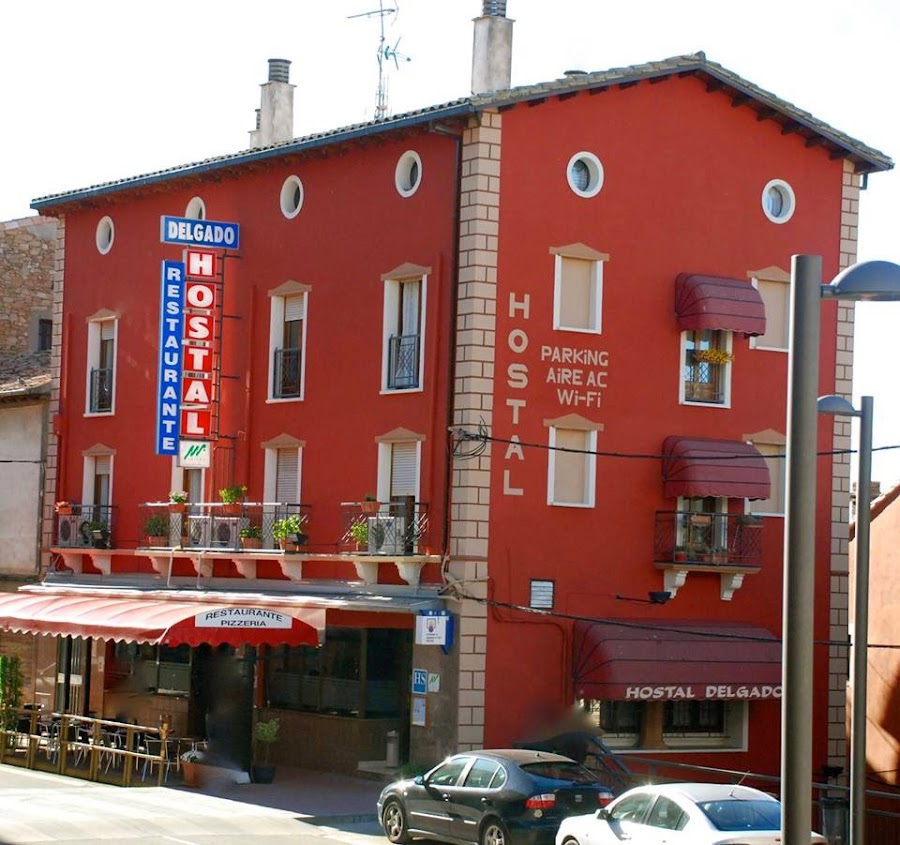 Hostal Restaurante Bar Delgado