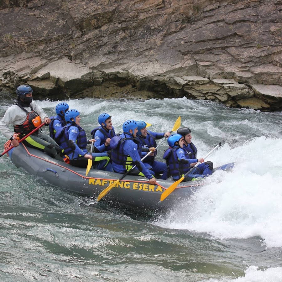 RAFTING ESERA & ESCUELA DE KAYAK