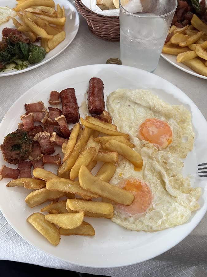 Restaurante/Cafeteria Hamburgo 13