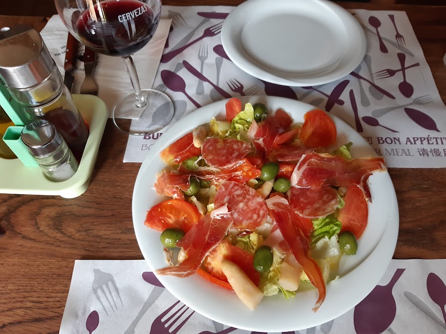 Restaurante GATO NEGRO.
