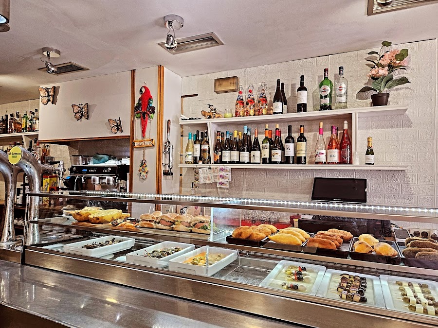 Bar Cafetería LARA
