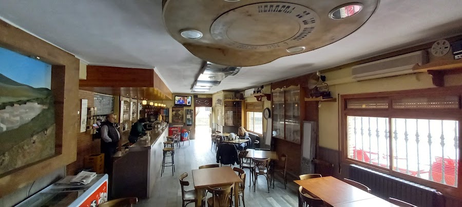 Bar Coyote