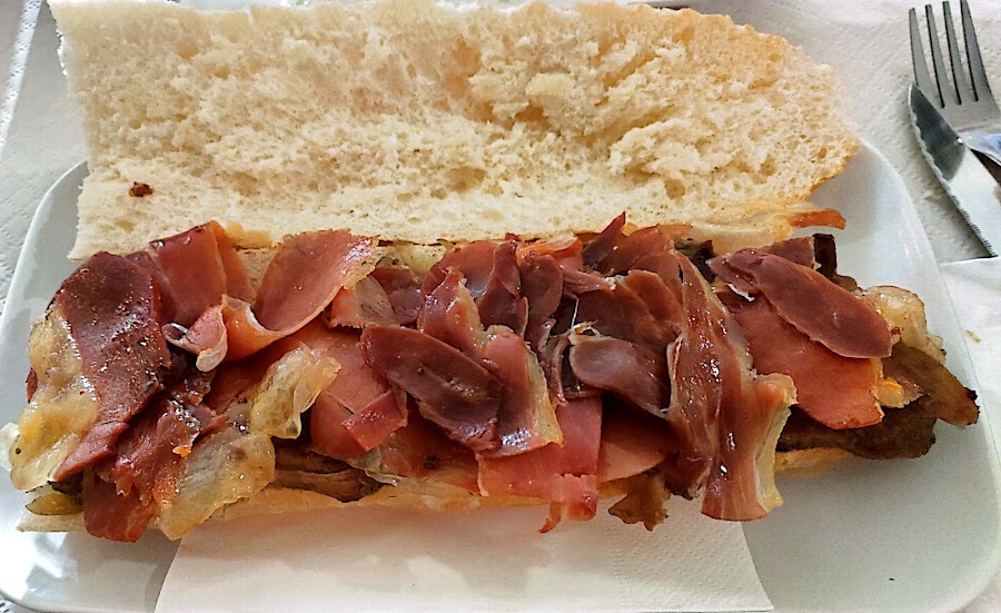 Bar Dalí