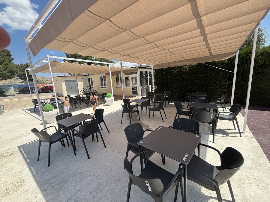 BAR LAS PISCINAS FARLETE