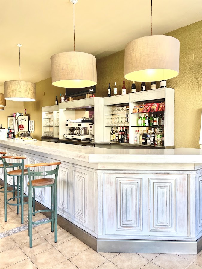 Luzen Bar